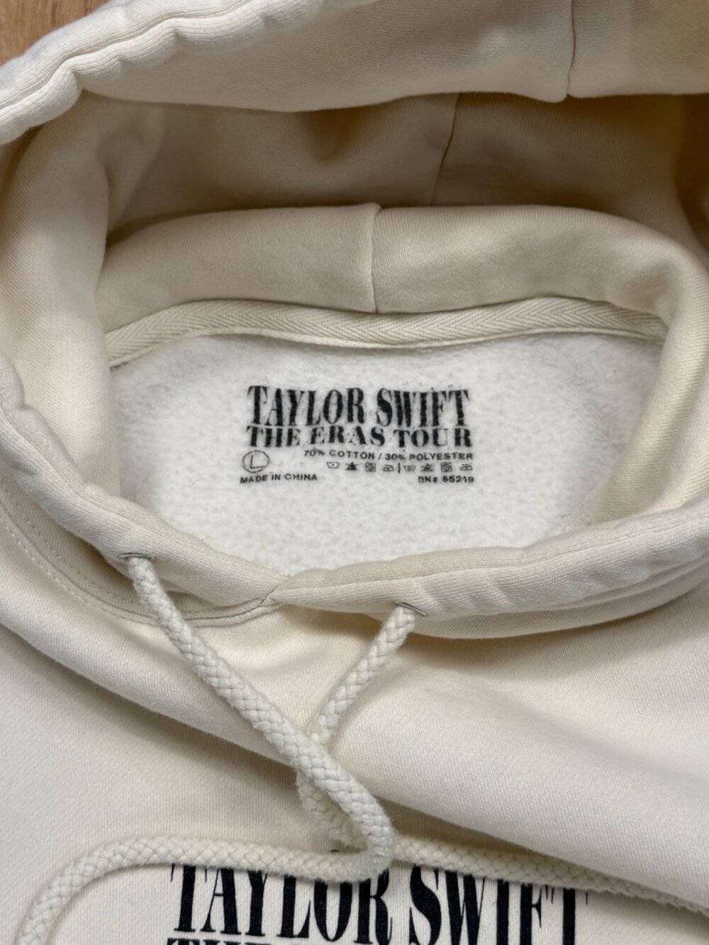 Taylor Swift Eras Tour Hoodie Large Cream Graphic Front & Back Cotton Blend - Picture 3 of 9